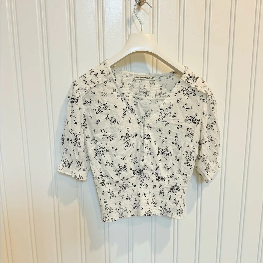 Abercrombie & Fitch White Puff Sleeve Crop Blouse